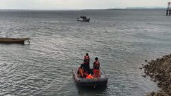 SAR gabungan melakukan pencarian terhadap korban hilang. Foto: Dok. Basarnas Kendari.