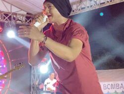Bawakan Lagu Andalangnya, Anji Eks Drive Hibur Warga Bombana