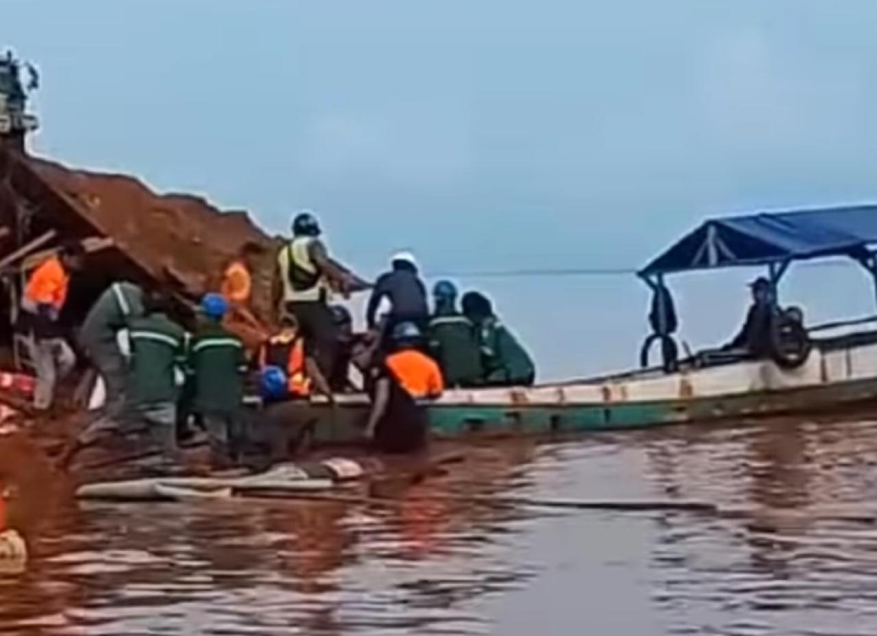 Sekuriti Perusahaan Tambang di Kolaka Meninggal Dunia Tertimbun Tanah saat Tidur. Foto: Tangkapan Layar.