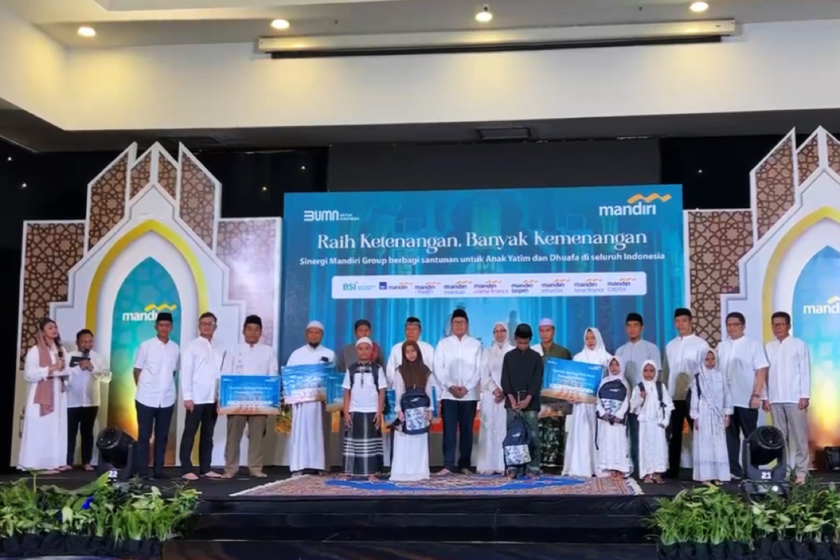 Bank Mandiri Group kembali berbagi kebaikan di bulan suci Ramadan dengan masyarakat Kendari. Foto: Aldho/sultrainformasi.id.