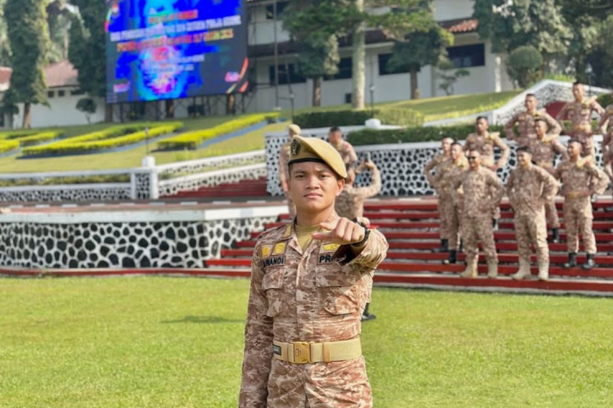 Suwandi, pemuda asal Kabupaten Buton, Sulawesi Tenggara (sultra). Foto: IG(@suwanndii_09)