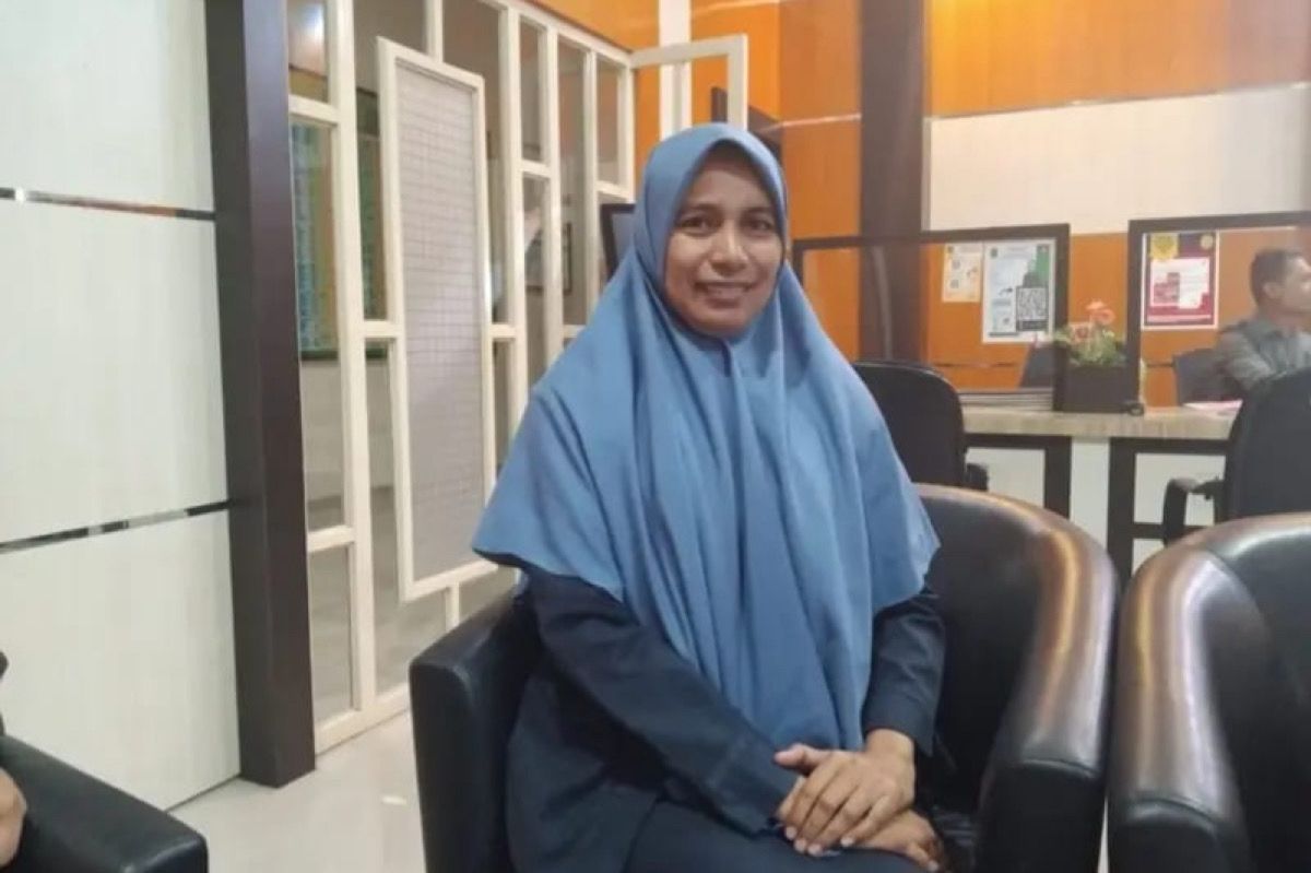 Panitera Muda Hukum Pengadilan Negeri (PN) Raha, Wa Ode Siti Isnadani. Foto: Istimewa.