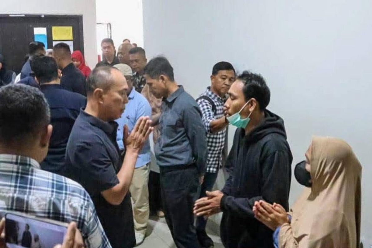 Gubernur Sultra Tanggung Seluruh Biaya Pengobatan Pelajar SMA 12 Kendari Korban Pengeroyokan. Foto: istimewa. Foto: istimewa.