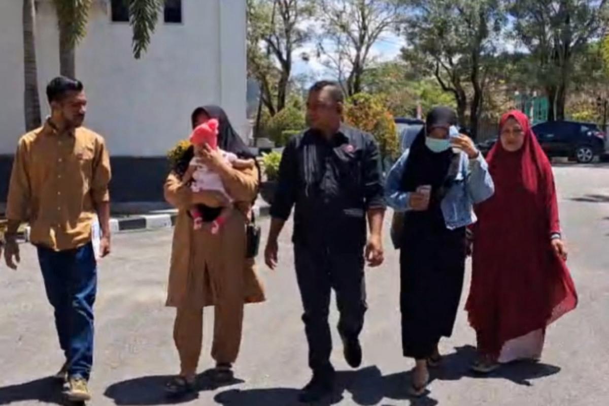 Kenal dari Aplikasi Hijau, ASN Pemprov Sultra Diduga Hamili Wanita hingga Melahirkan dan Enggan Akui Bayi. Foto: istimewa.