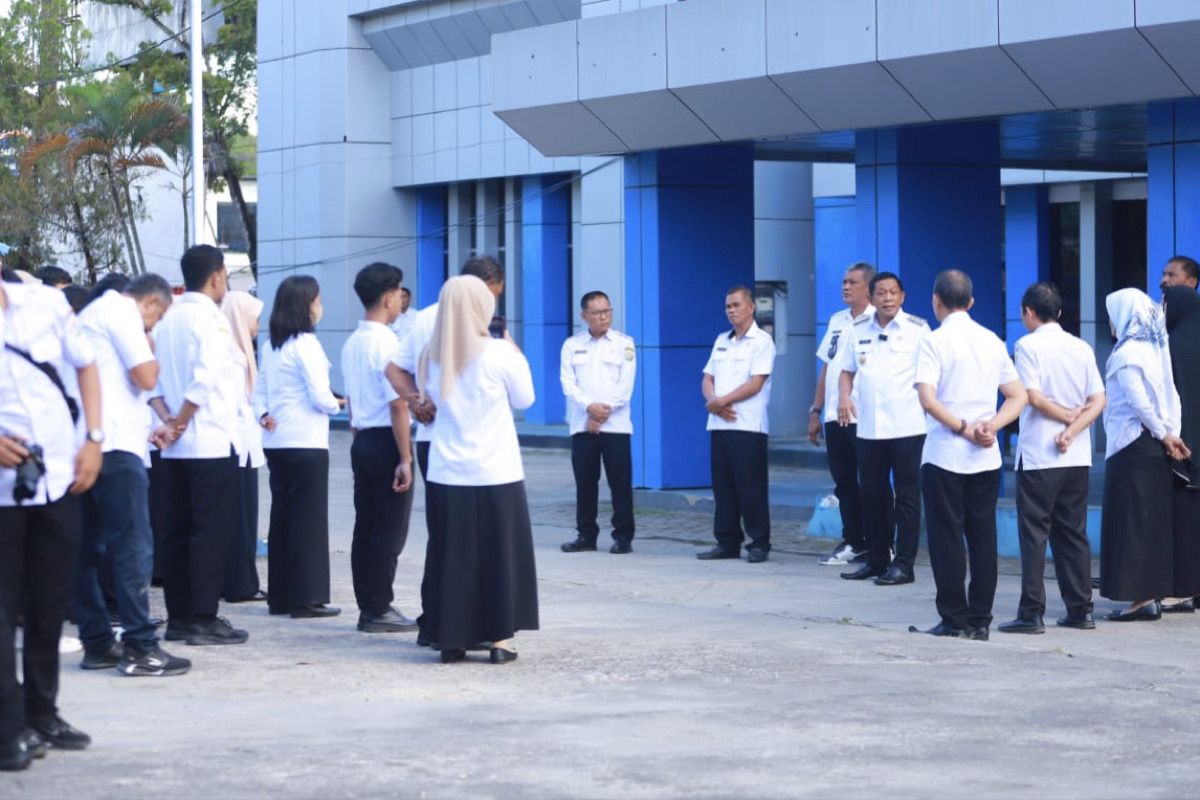 ASN Sultra Disentil Hugua: Kerja Tulus, Bukan Cari Muka. Foto: Istimewa.