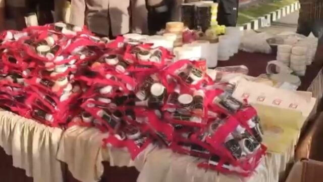 Wanita Muda di Kendari Dibekuk Polisi karena Jual Kosmetik Racikan Ilegal, Terancam Denda Rp5 Miliar. Foto: Istimewa.