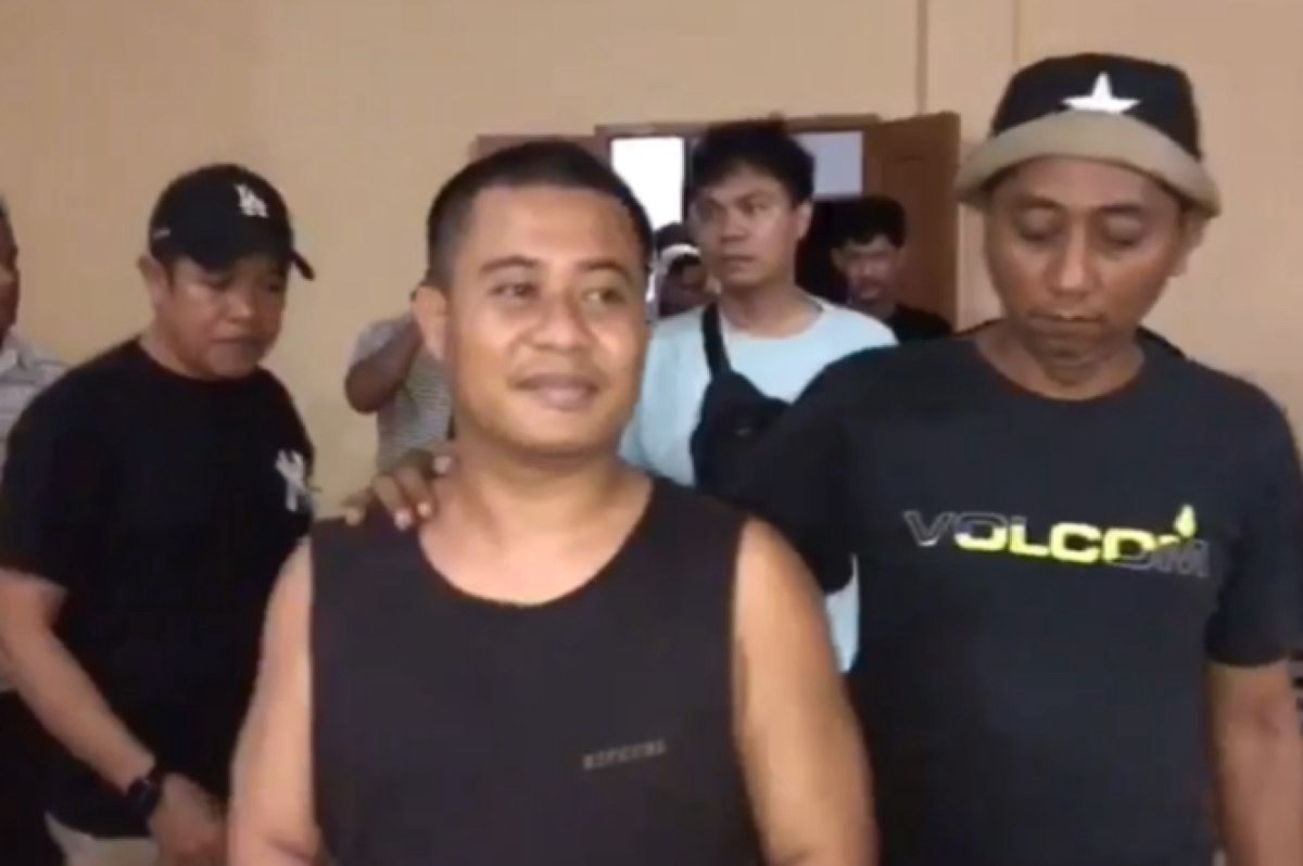 Kedapatan Simpan Sabu-sabu 1,9 Kg, Pria Puuwatu Kendari Ini Malah Tersenyum Saat Ditangkap Polisi. Foto: Istimewa.